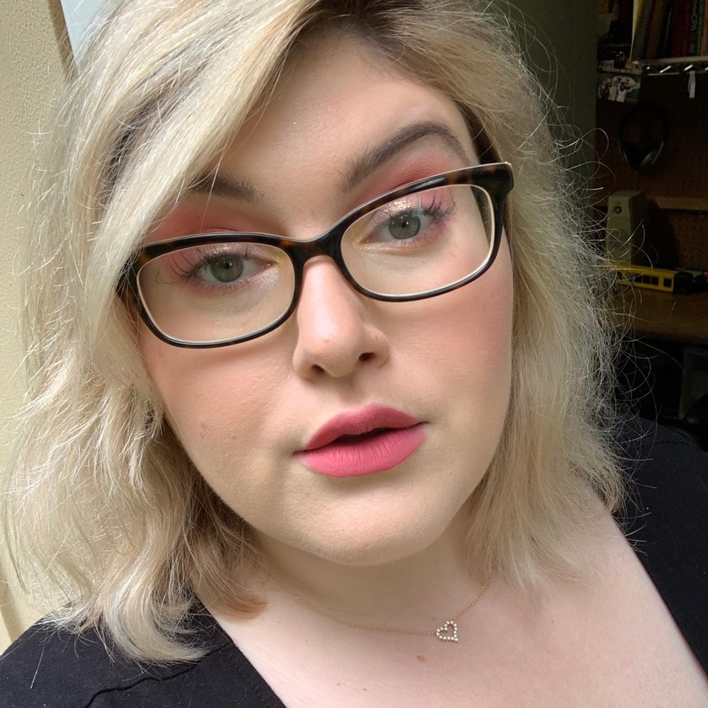 Meet your Posher, Christina